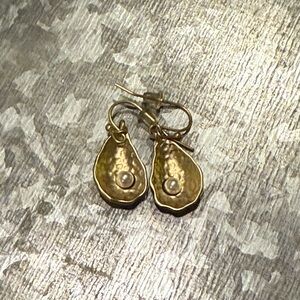 Spartina 449 Gold Oyster Drop Earrings